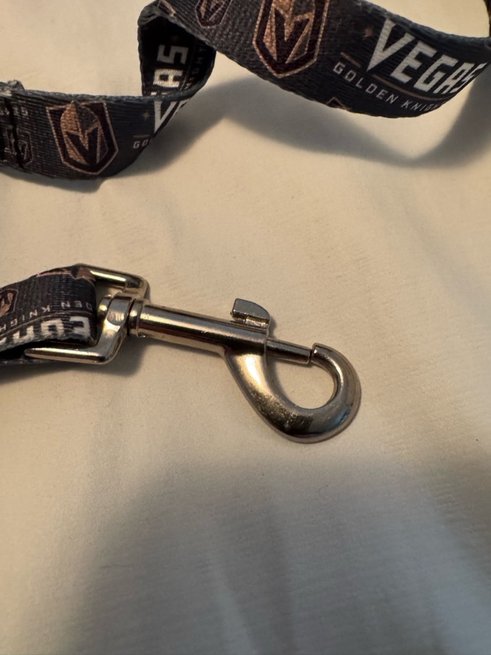 NWT- Vegas Golden Knights Logo Leash. - Picture 2 of 4